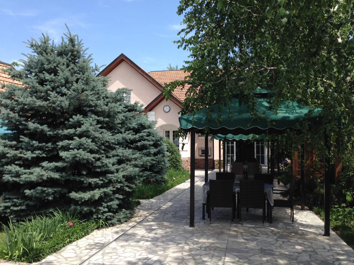 Astoria Garden Ξενοδοχείο Μπισκέκ Εξωτερικό φωτογραφία