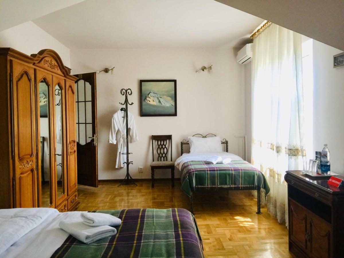 Astoria Garden Ξενοδοχείο Μπισκέκ Εξωτερικό φωτογραφία